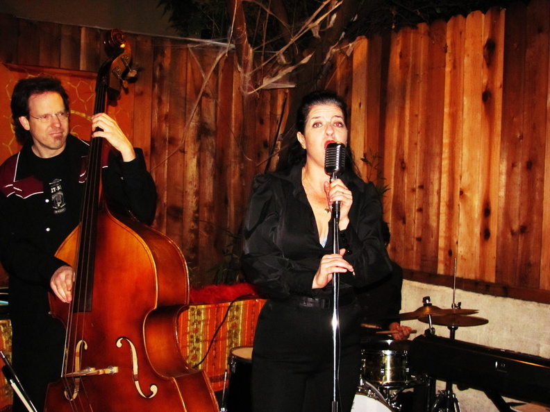 198 20101115MarissaGomez (841 visits) Hank Van Sickle and Marissa Gomez. 198 20101115MarissaGomez