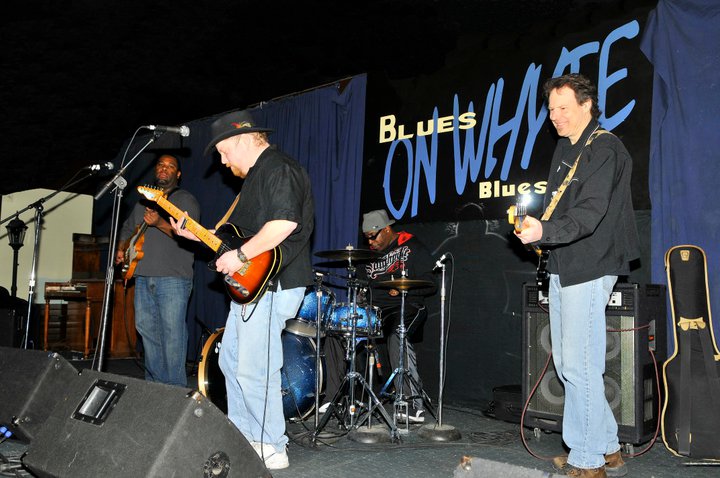 190 20110306LaureenSmithTomHollandJerryPorter